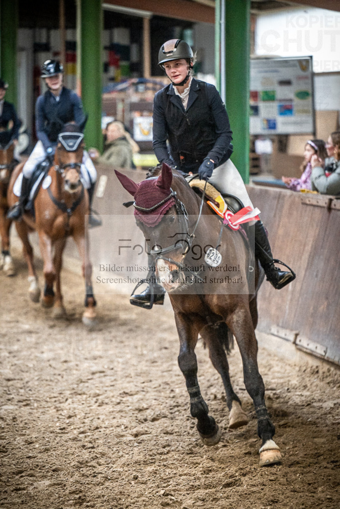 DOS_0068 | Entdecke hochwertige Reitturnierfotos von Foto Oger. Professionell, emotional und authentisch – jetzt Lieblingsmomente im Shop bestellen.Deutschlandweite Turnierfotografie. - Realisiert mit Pictrs.com
