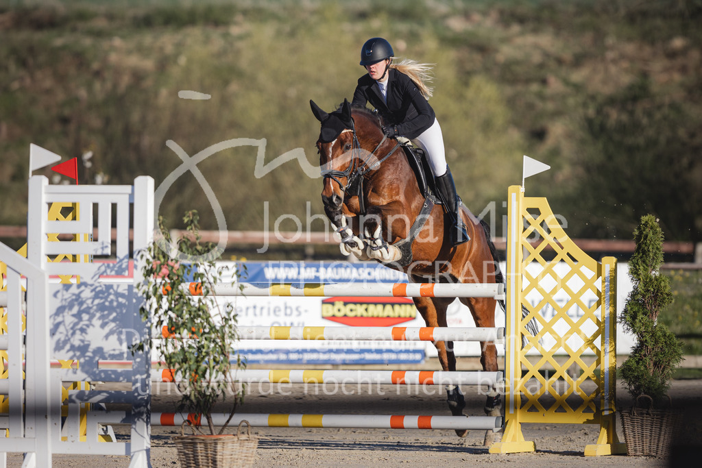 220416_6_M-Spr-609 | Frühlingsfest der Pferde
Herford
16.April 2022
Springprüfung Kl.M* geschlossen
