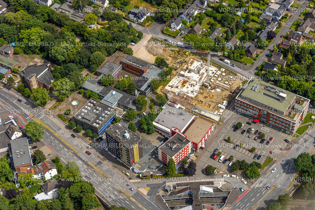 Duisburg240704182-Sued | Luftbild, Duisburg-Süd, Neubau Baustelle Sittardsberg, Straßenkreuzung Sittardsberger Allee, Bezirksamt, Buchholz, Duisburg, Ruhrgebiet, Nordrhein-Westfalen, Deutschland