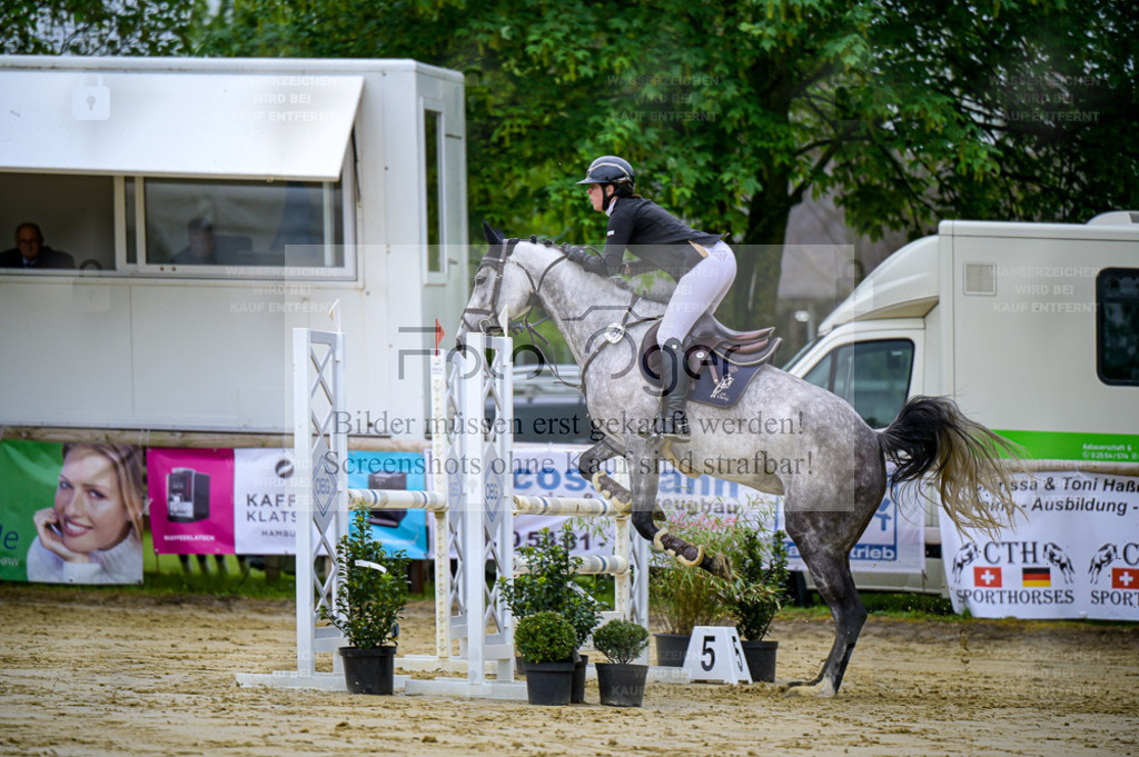 Reitturnier Lienen | Entdecke hochwertige Reitturnierfotos von Foto Oger. Professionell, emotional und authentisch – jetzt Lieblingsmomente im Shop bestellen. - Realisiert mit Pictrs.com