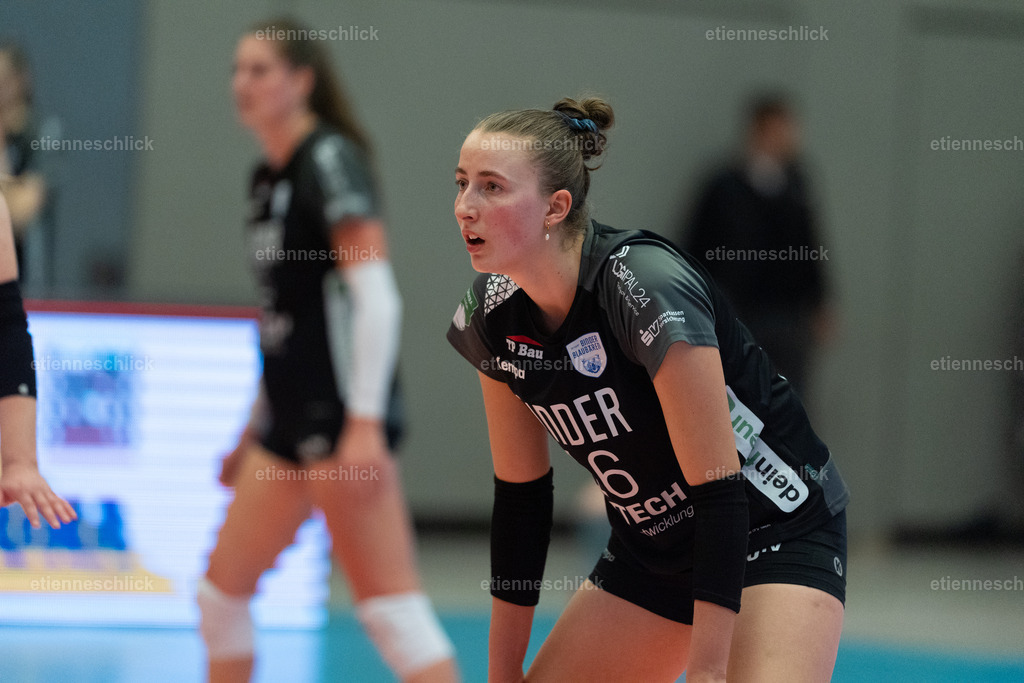 Dresdner SC - Binder Blaubären TSV Flacht, DEKRA 1. Bundesliga Frauen, Volleyball | Im Bild: Hanna Kögler (16, Binder Blaubären TSV Flacht)24.10.2026, Dresdner SC -  Binder Blaubären TSV Flacht, DEKRA 1. Bundesliga Frauen, Volleyball, Deutschland, Dresden, Cyberport Arena