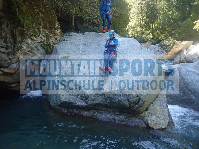 P9220057 | Bestelle die Bilder deines Berg- oder Wasser-Abenteuers mit Mountain Sports bequem von zu Hause aus direkt über unseren Online Fotoshop von pictrs.com. - Realisiert mit Pictrs.com