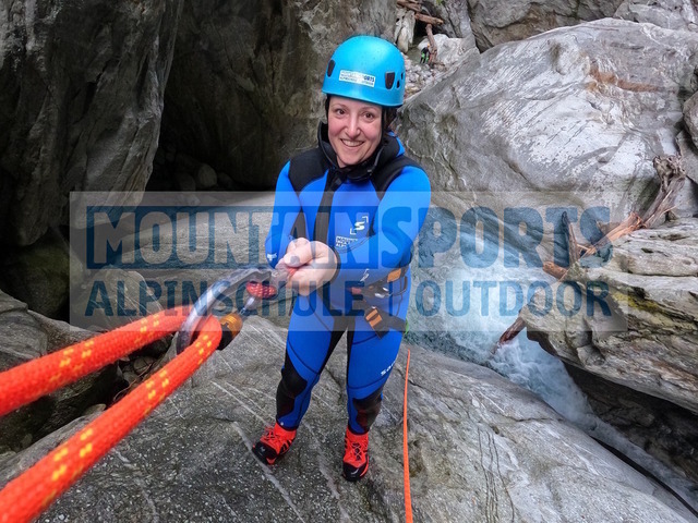 GOPR1792 | Bestelle die Bilder deines Berg- oder Wasser-Abenteuers mit Mountain Sports bequem von zu Hause aus direkt über unseren Online Fotoshop von pictrs.com. - Realisiert mit Pictrs.com