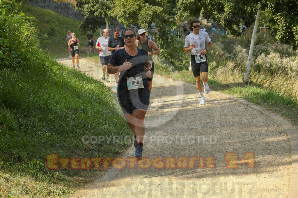 250824_1454_EX1_7960 | Sportfotografie im Rhein-Sieg Kreis, Köln, Bonn, NRW, Rheinland Pfalz, Hessen, etc. Unser Tätigkeitsfeld umfasst den Laufsport vom Volkslauf über den Marathon, Duathlon, Triathon bis zum Ultralauf wie Kölnpfad Ultra oder Schindertrail.