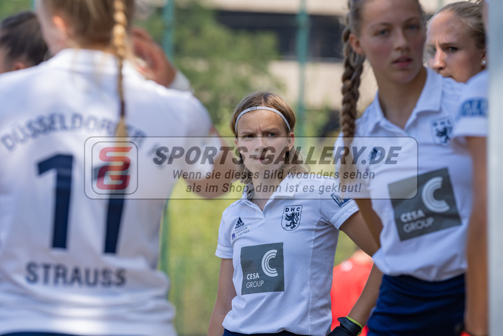 HK_20220903_109527 | 1. Bundesliga Damen Düsseldorfer HC - Berliner HC am 3.9.2022 DHC Düsseldorf, Düsseldorf , Friederike Heusgen ( Düsseldorfer HC #8 )