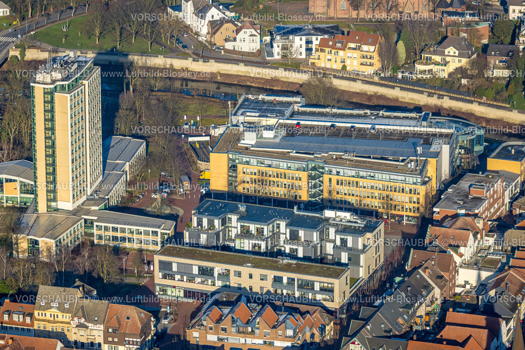 Luenen260100106 | Luftbild, Rathaus Lünen Hochhaus, Europaplatz und Willy-Brandt-Platz, Media Markt Kaufhaus, Lünen, Ruhrgebiet, Nordrhein-Westfalen, Deutschland