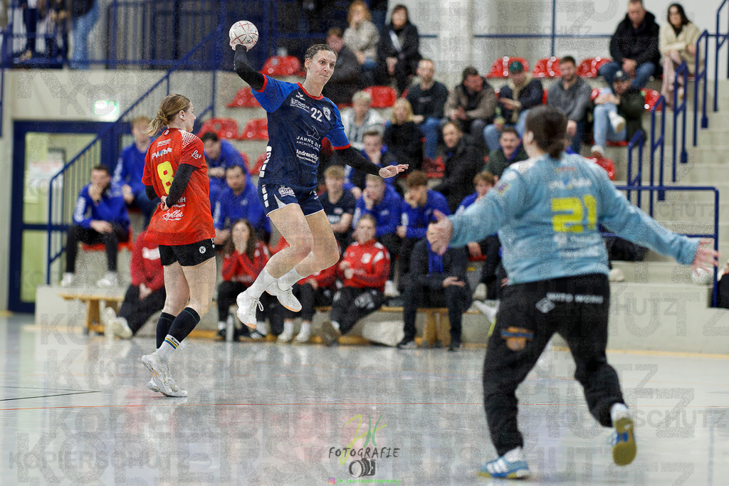 Frauen Regionalliga (HHV); HSG Wettenberg - TV Hüttenberg | Frauen Regionalliga (HHV); HSG Wettenberg - TV Hüttenberg am 06.12.2025 in Launsbach (Wettenberg) (Halle GS Launsbach (Wettenberg))Photo © 2025 - Jörg Heinrich - Realisiert mit Pictrs.com