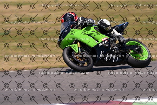 26bt04-1429 | markuskiefer.com - Realisiert mit Pictrs.com