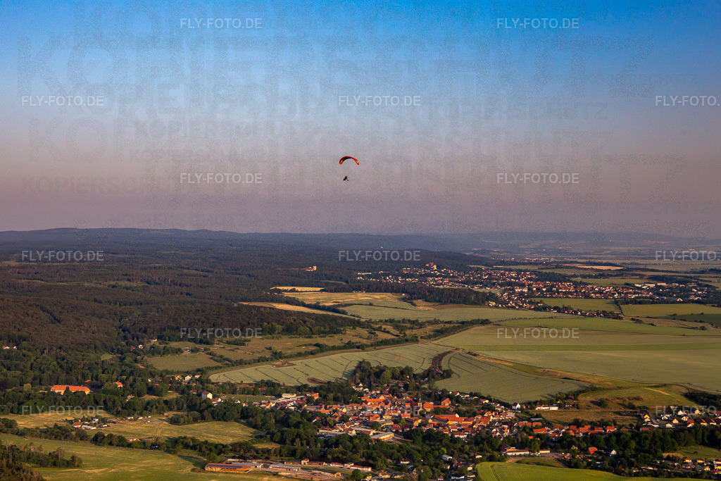 Ortsansicht | Luftbild: Ortsansicht im Ortsteil Meisdorf in Falkenstein im Bundesland Sachsen-Anhalt in Deutschland. Foto: IMG_136649.jpg vom 18.06.2023 durch Werner Riehm/FLY-FOTO.de - Realisiert mit Pictrs.com