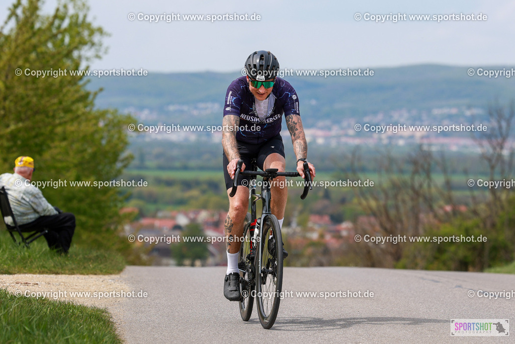 787_AR6_1732 | Neusiedlersee Radmarathon 2026@sportshot_your_pictrs #yourpictures#roadtowm2029 #nrm #neusiedlerseeradmarathon #neusiedlersee #neusiedlerseetourismus #burgenland #mörbisch #nrm26 #burgenlandtourismus #voglundco #poweredbyburgenlandtourismus #radsport #rad #marathon #ucigranfondo #visitburgenland #ucigranfondoworldseries