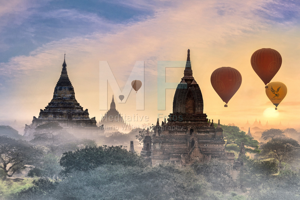 MW0115-2206 | Myanmar: Sonnenaufgang in Myanmar: Ballons über der Tempelebene von Bagan - Realisiert mit Pictrs.com