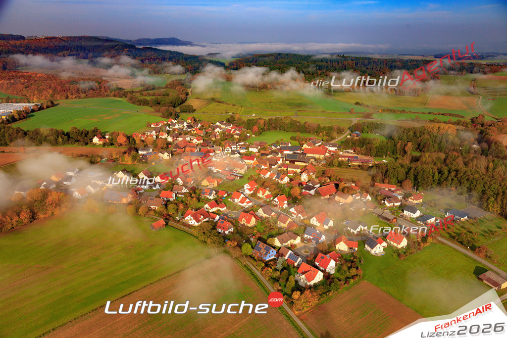 Die Luftaufnahme Heubsch - Kasendorf wurde 2017 mittels Flugzeug (keine Drohne) erstellt. Perfekte Schärfe und Druck- Auflösung- Garantiert!
