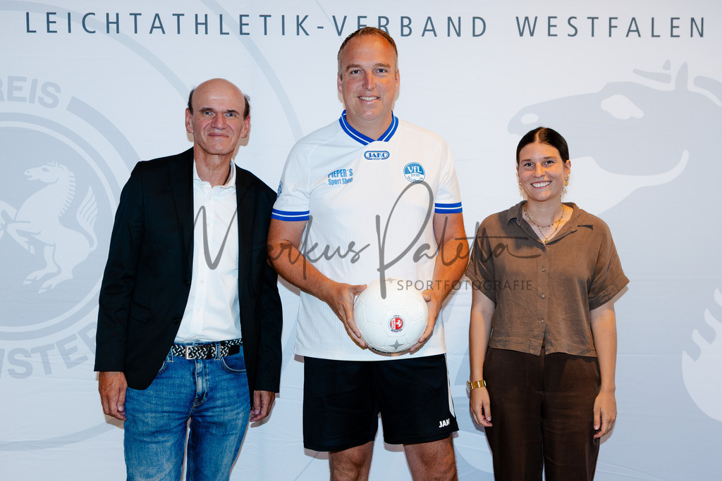 20260702-kreisfußballkonferenz-0081 | Das ist die Fotodatenbank für authentische Sportfotografie aus Münster: Markus Paletta fotografiert Teams, Sportler:innen, Kinder, Events & Unternehmen. - Realisiert mit Pictrs.com