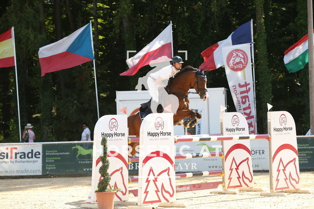 DL2Q6858 | Willkommen bei Brunnmayr - Design & Fotografie – Ihrem Spezialisten für Reitturniere und Pferdeveranstaltungen in Oberösterreich, Salzburg und Bayern! Seit über 17 Jahren sind wir leidenschaftlich dabei.