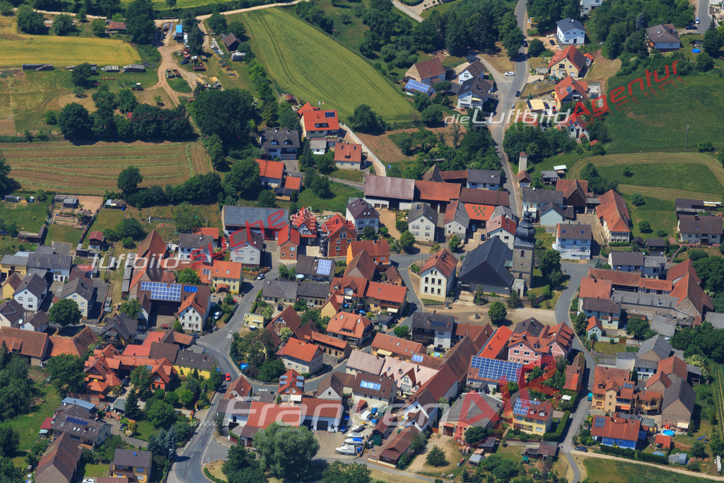 Luftbild von Roebersdorf Hirschaid - Luftaufnahme wurde 2015 von https://frankenair.de mittels Flugzeug (keine Drohne) erstellt - die Geschenkidee