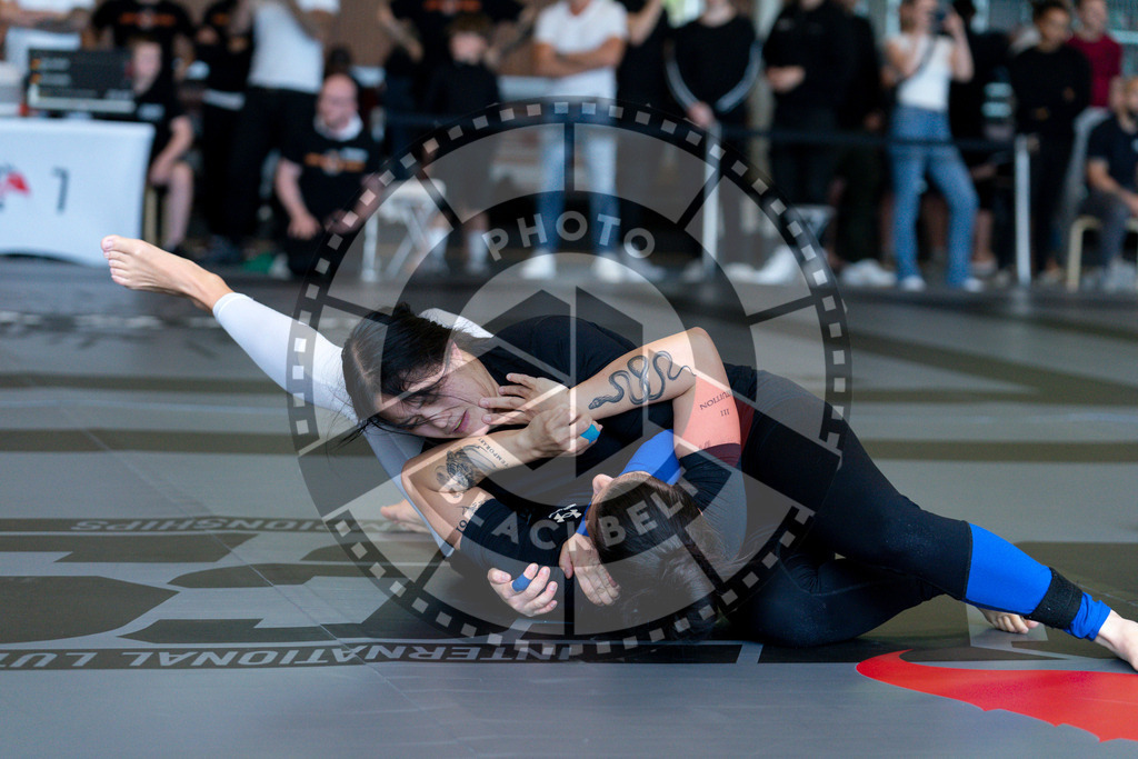 20240608PBB00788 | Fighters compete during the ILLCS VII summer edition luta livre competition in Hannover, Germany, on June 8, 2024.