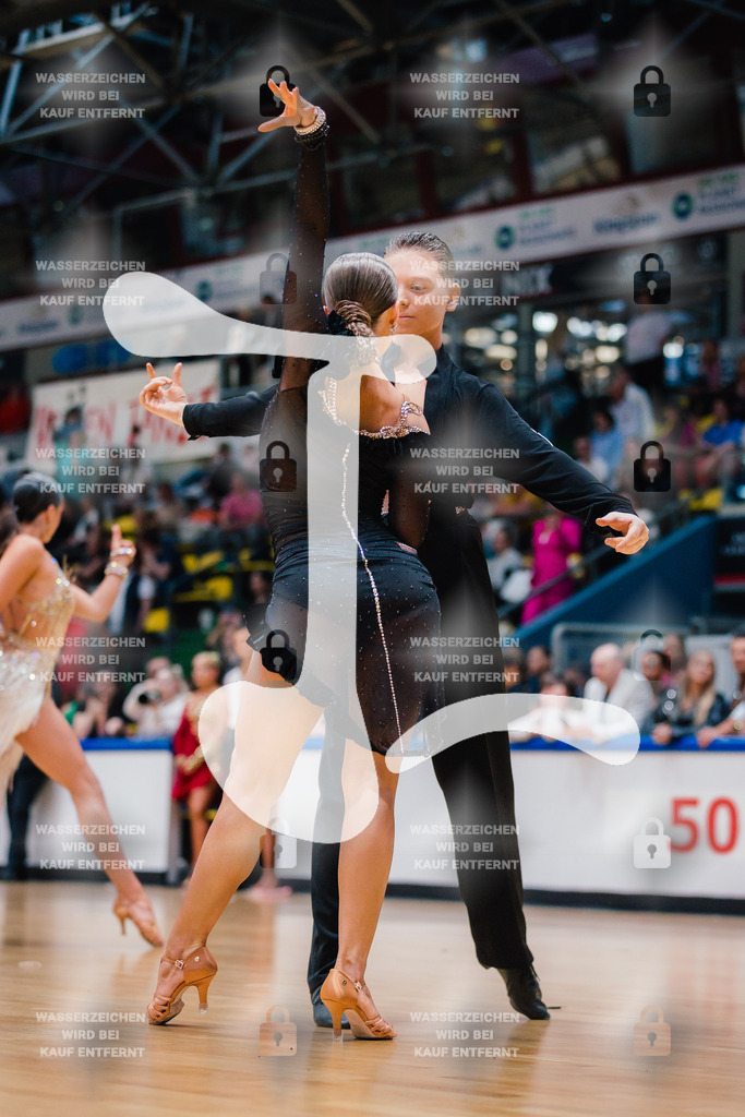 Hessen Tanzt WDSF Open Youth Latin 13th (14) Michael Bakscheev _ Julie Meck (Schwarz-Weiß-Club Pforzheim)-2025-05-17-0800 | Webshop for digital downloads and prints of dance sport, event & show photographer Julian Link - Realisiert mit Pictrs.com