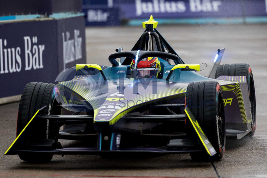 GEPA-20230423-101-147-0067 | BERLIN,GERMANY,23.APR.23 - MOTORSPORTS, FORMEL E - E-Prix of Berlin, Berliner Tempelhof Airport Circuit, qualifying. Image shows Robin Frijns (NED / ABT). 
Photo: GEPA pictures/ Matthias Trinkl