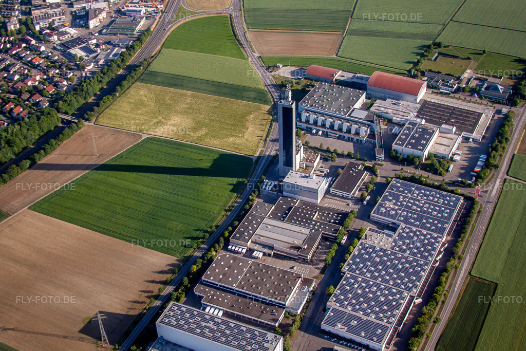 Luftbild: Industrie- und Gewerbegebiet Franzenhäuser Weg im Ortsteil Jungingen in Ulm im Bundesland Baden-Württemberg in Deutschland. Foto: IMG_67251.jpg vom 08.06.2014 durch Werner Riehm/FLY-FOTO.de