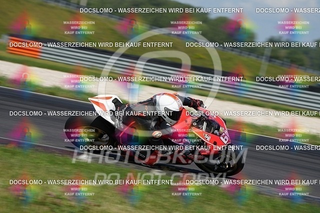 2025_07_19_PBK_26369 | Sportfotografie; SlowMotion; Video; Rennstrecke; Hafeneger; Speer; Racing; RSE; BMW; CBO; Trackday; Motorsportarena; Hockenheimring; Brno; Most; Barcelona; Valencia