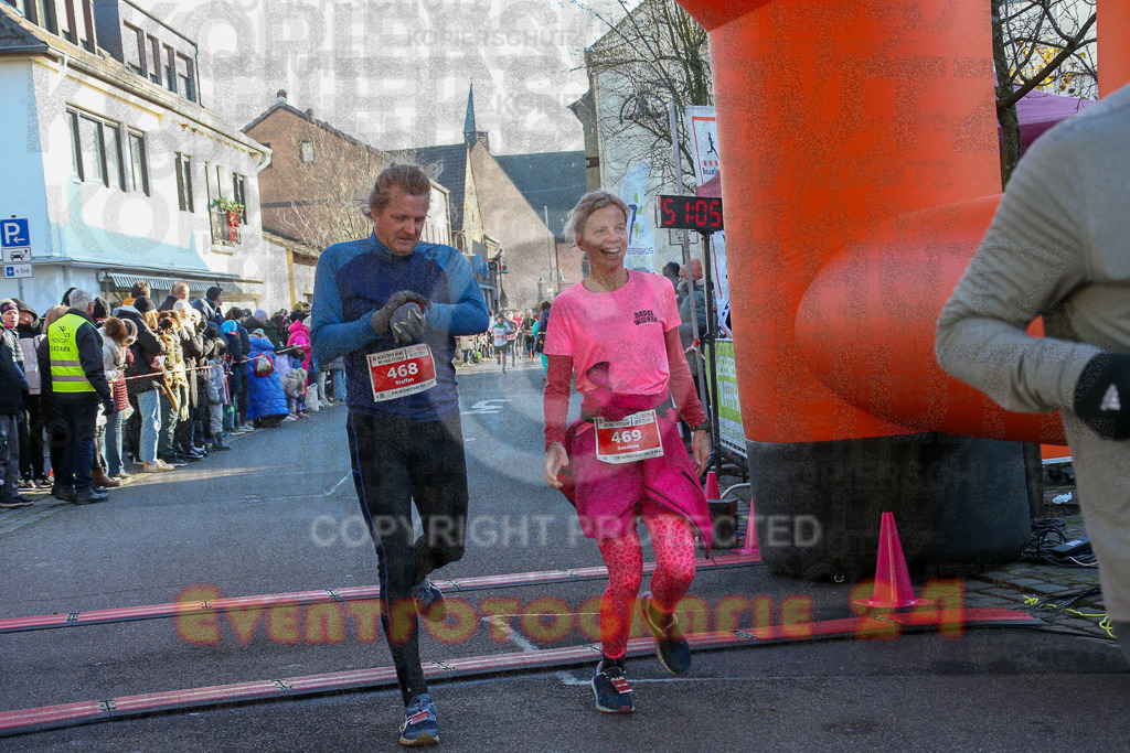 241201_1227_EX1_2196 | Sportfotografie im Rhein-Sieg Kreis, Köln, Bonn, NRW, Rheinland Pfalz, Hessen, etc. Unser Tätigkeitsfeld umfasst den Laufsport vom Volkslauf über den Marathon, Duathlon, Triathon bis zum Ultralauf wie Kölnpfad Ultra oder Schindertrail.