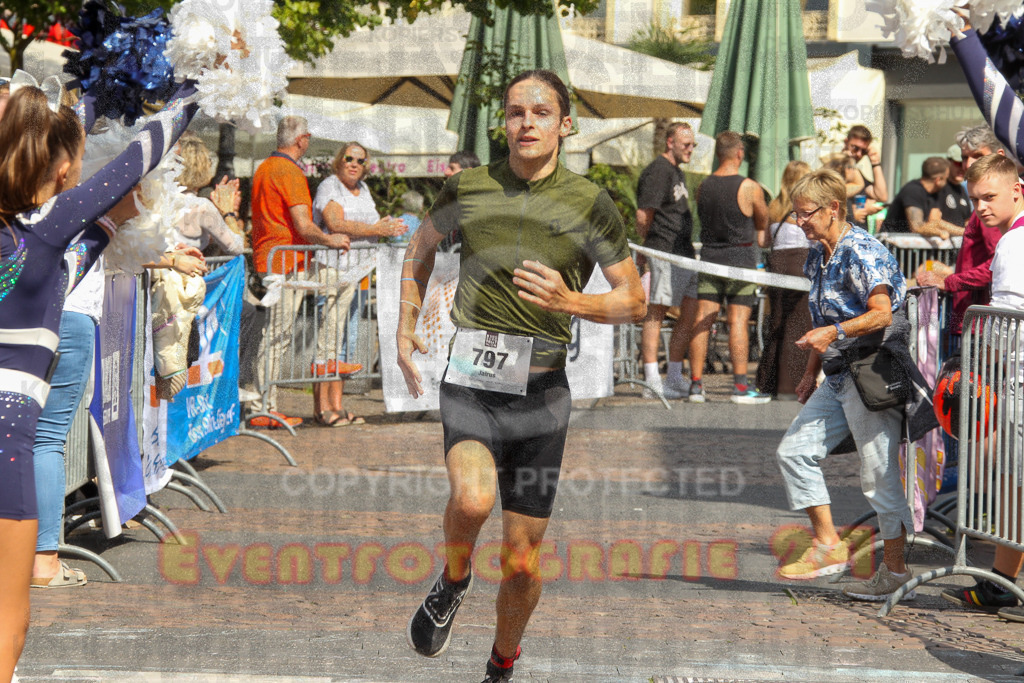 250824_1503_EV4_2609 | Sportfotografie im Rhein-Sieg Kreis, Köln, Bonn, NRW, Rheinland Pfalz, Hessen, etc. Unser Tätigkeitsfeld umfasst den Laufsport vom Volkslauf über den Marathon, Duathlon, Triathon bis zum Ultralauf wie Kölnpfad Ultra oder Schindertrail.