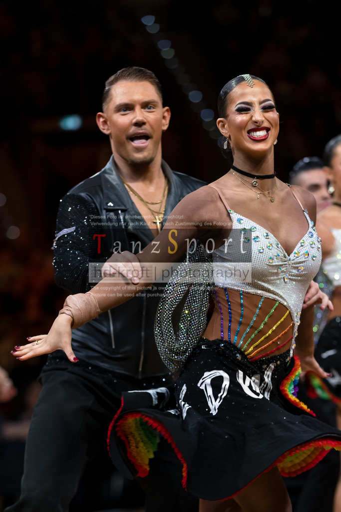 20241109_DM-Formationen_6253 | Tanzsportbilder, Standardtanz, Lateintanz, WDSF, DTV, LTVB, dancecomp, goc, hessen tanzt, blaues band der spree, walzer, tango, wiener walzer, slowfox, quickstepp, samba, rumba, cha-cha-cha, paso doble. jive, hd-kroft photography, turniertanzsport