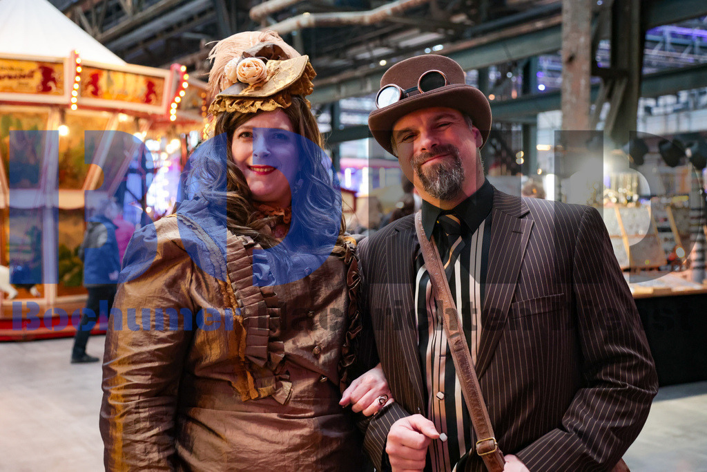 Historischer Jahrmarkt in der Jahrhunderthalle - Steampunk {date} -  | {headline}



(Foto: Sebastian Sendlak / BOND)

 - Realisiert mit Pictrs.com