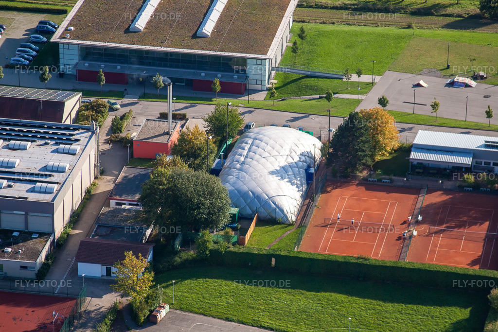 Luftbild: Sportgelände des SV-1899 eV Langensteinbach im Ortsteil Langensteinbach in Karlsbad im Bundesland Baden-Württemberg in Deutschland. Foto: IMG_45279.jpg vom 21.09.2011 durch Werner Riehm/FLY-FOTO.de