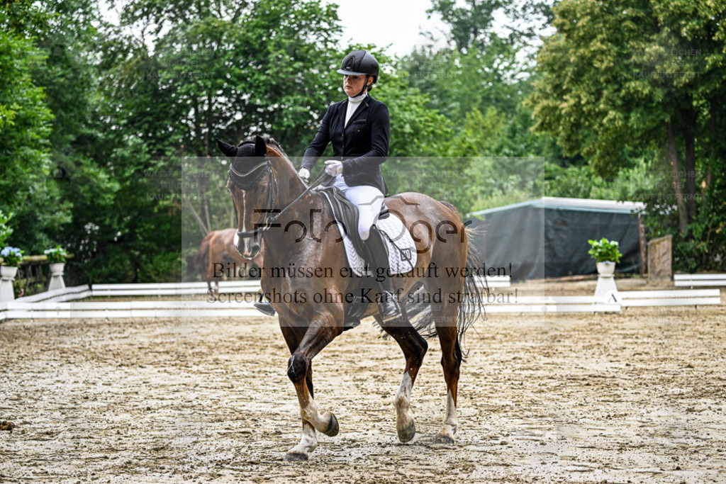 Bissendorfer Reitertage | Entdecke hochwertige Reitturnierfotos von Foto Oger. Professionell, emotional und authentisch – jetzt Lieblingsmomente im Shop bestellen. - Realisiert mit Pictrs.com
