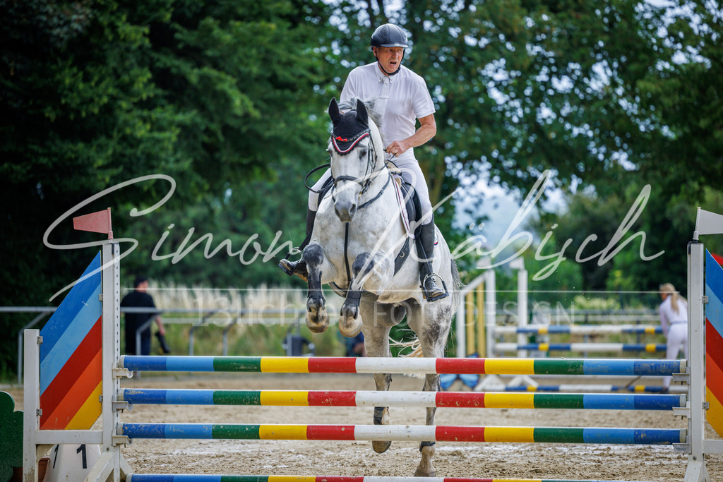 20260705-_3LI4280 | Tierfotografie Pferde, Hunde, Katzen, Haustiere.
Turnierfotografie Reitturniere, Reiten, Springreiten, Dressur in Hanau, dem Main-Kinzig-Kreis und dem Rhein-Main- Gebiet um Frankfurt
