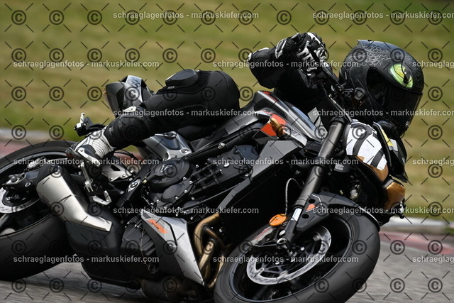 25bt02-1091 | markuskiefer.com - Realisiert mit Pictrs.com