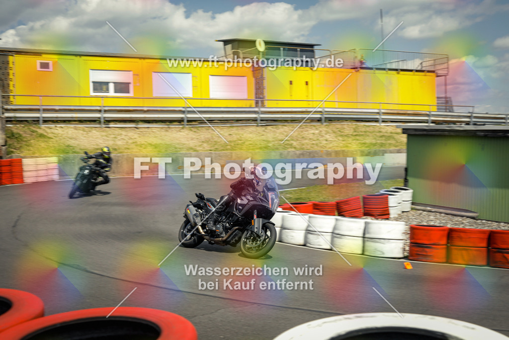 OBK_Mai_Volker_Adam-10884 | Hier findet Ihr Bilder von Touristenfahrten auf der Nürburgring Nordschleife oder von anderen Veranstaltungen die ich besucht habe. Viel Spass beim Durch Schauen 