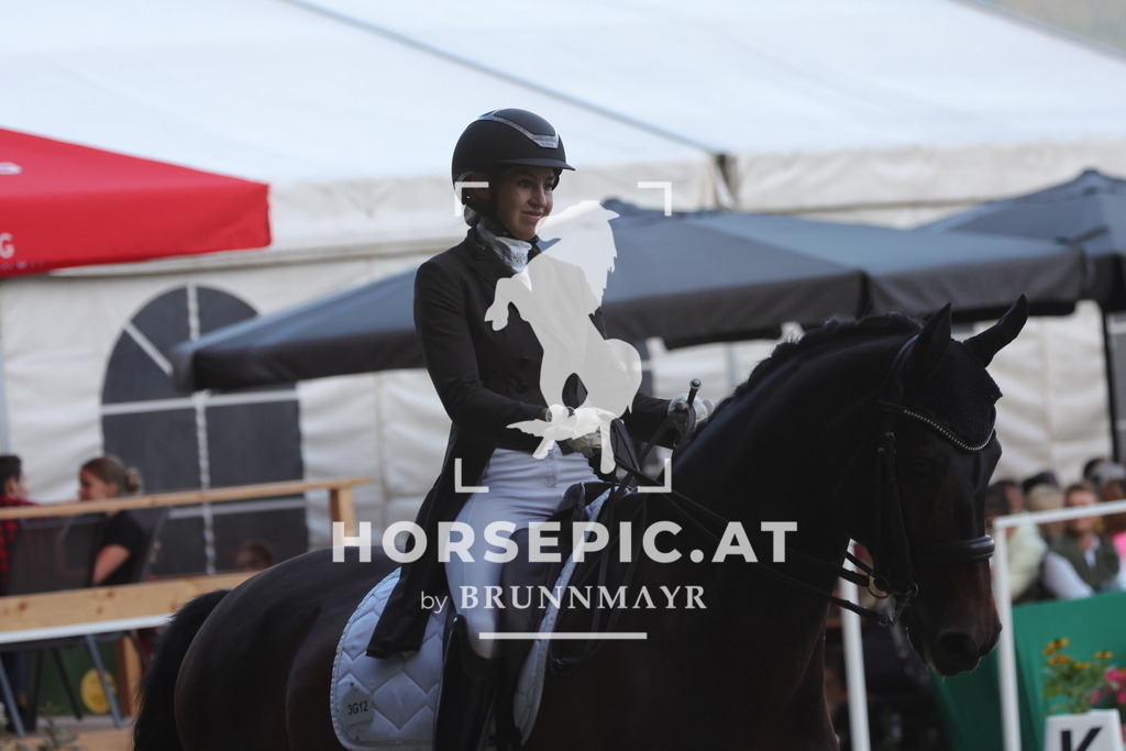 0P6A3697 | Willkommen bei Brunnmayr - Design & Fotografie – Ihrem Spezialisten für Reitturniere und Pferdeveranstaltungen in Oberösterreich, Salzburg und Bayern! Seit über 17 Jahren sind wir leidenschaftlich dabei.