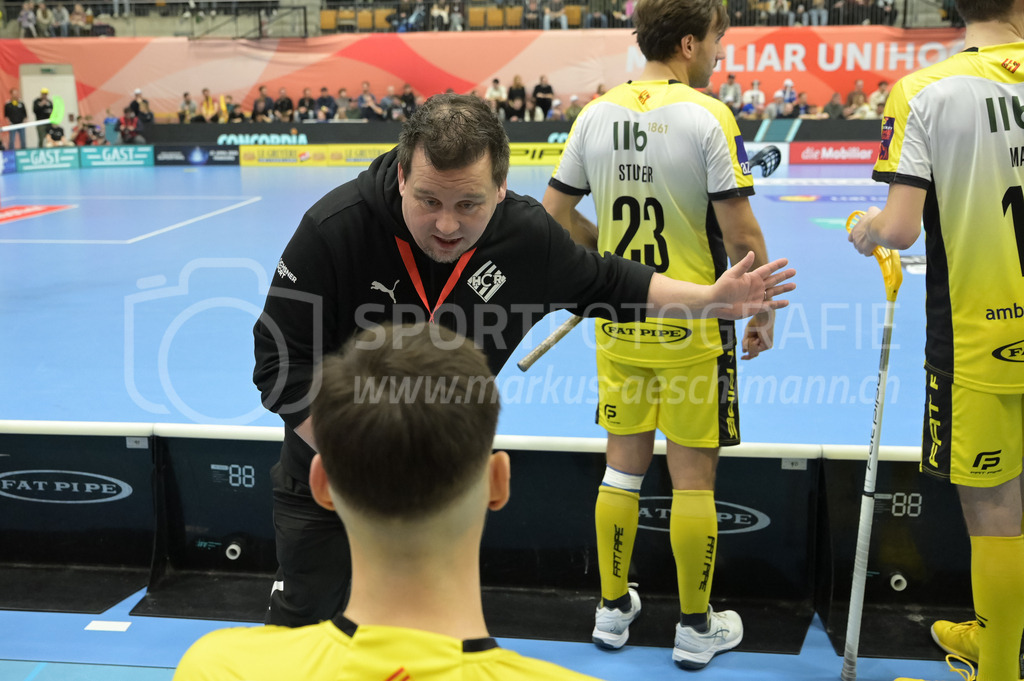 Zug United vs HC Rychenberg - 22. February 2025 | Zug United vs HC RychenbergSporthalle Wankdorf, BernTero Kotilainen (Assistent HC Rychenberg).Bild: Sportfotografie Markus Aeschimann | www.markus-aeschimann.ch - Realisiert mit Pictrs.com