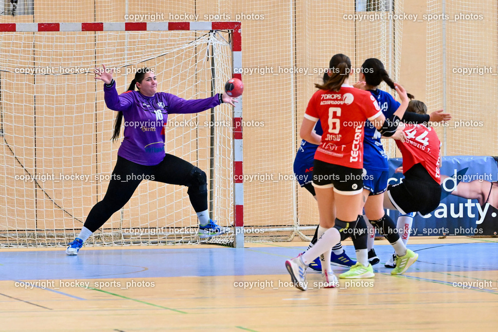 SC Ferlach vs. WAT Atzgersdorf | #16 Segota Helena SC Ferlach Damen, #6 COSIC Anabel WAT Atzgersdorf, #44 KOLUNDZIC Tina WAT Atzgersdorf, SC Ferlach vs. WAT Atzgersdorf, SC Ferlach vs. WAT Atzgersdorf am 12.05.2024 in Ferlach (Ballspielhalle Ferlach), Austria, (Photo by Bernd Stefan)