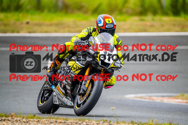 MaZZes_FotoMatrix_240726_6007705_1610 | STK