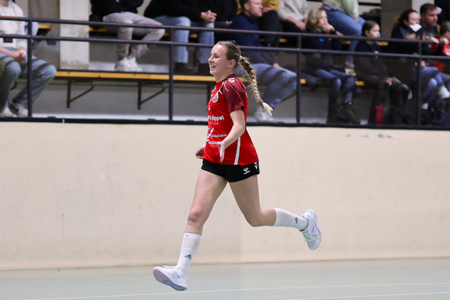 Handball I Damen I Saison 2025-2026 I Verbandsliga Süd I HSG Kalkberg 06 - MTV Dänischenhagen I 14.12.2025.163 | Rica Carlotta Hipp (15, MTV Dänischenhagen) - Realisiert mit Pictrs.com