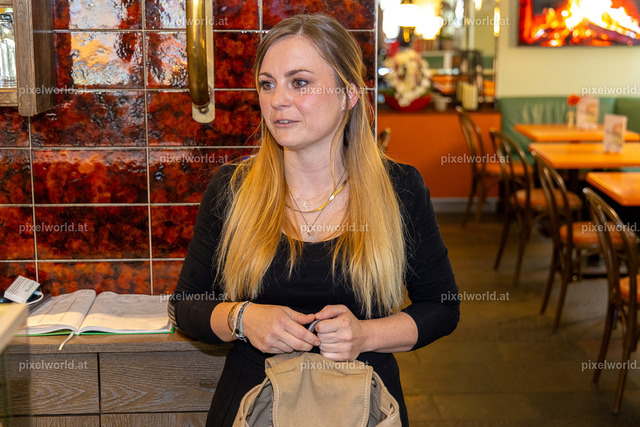 Einweihung "Das Walten" von Johanna Niederbichler | Bildershop von pixelworld.at - Realisiert mit Pictrs.com