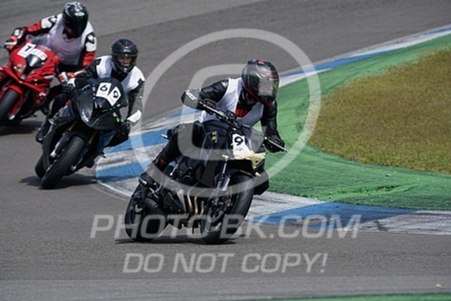 2023_04_24_PBK_13244 | Sportfotografie; SlowMotion; Video; Rennstrecke; Hafeneger; Speer; Racing; RSE; BMW; CBO; Trackday; Motorsportarena; Hockenheimring; Brno; Most; Barcelona; Valencia