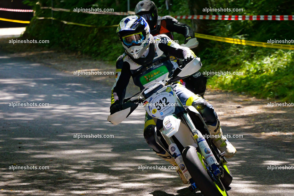 P1036764 | Erleben Sie atemberaubende, hochqualitative Fotos Ihrer Fahrt entlang der malerischen Alpenstraßen. Besuchen Sie alpineshots.com, um professionelle Aufnahmen Ihrer unvergesslichen Reise zu finden und zu kaufen - Realisiert mit Pictrs.com