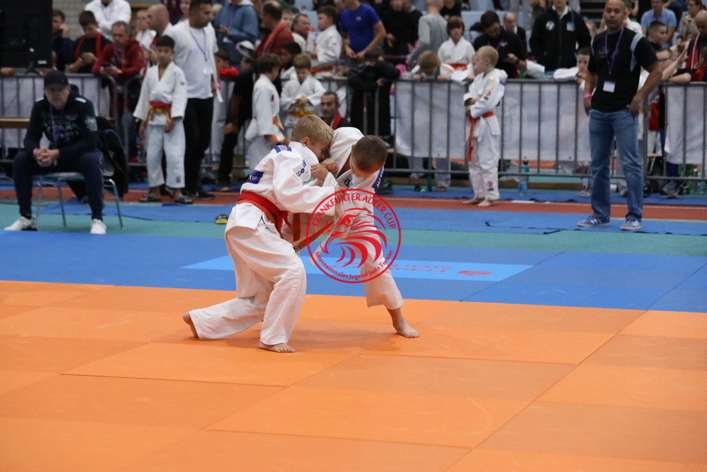 1J7A3087 | Fotos vom Adler Cup - Pictures from Adler Cup

Hier findet Ihr alle Eindrücke und großen Momente der Adler Cup Wochenenden. Here you will find all impressions and great moments of the Adler Cup weekends. - Realisiert mit Pictrs.com