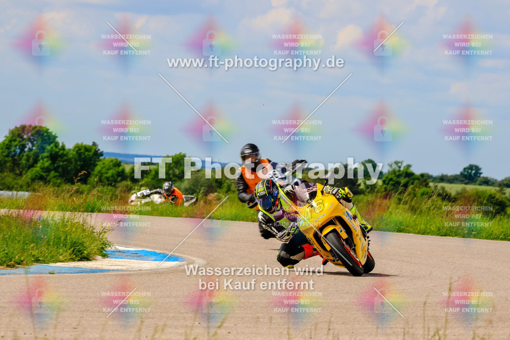 MotoTeam-0739 | Hier findet Ihr Bilder von Touristenfahrten auf der Nürburgring Nordschleife oder von anderen Veranstaltungen die ich besucht habe. Viel Spass beim Durch Schauen 