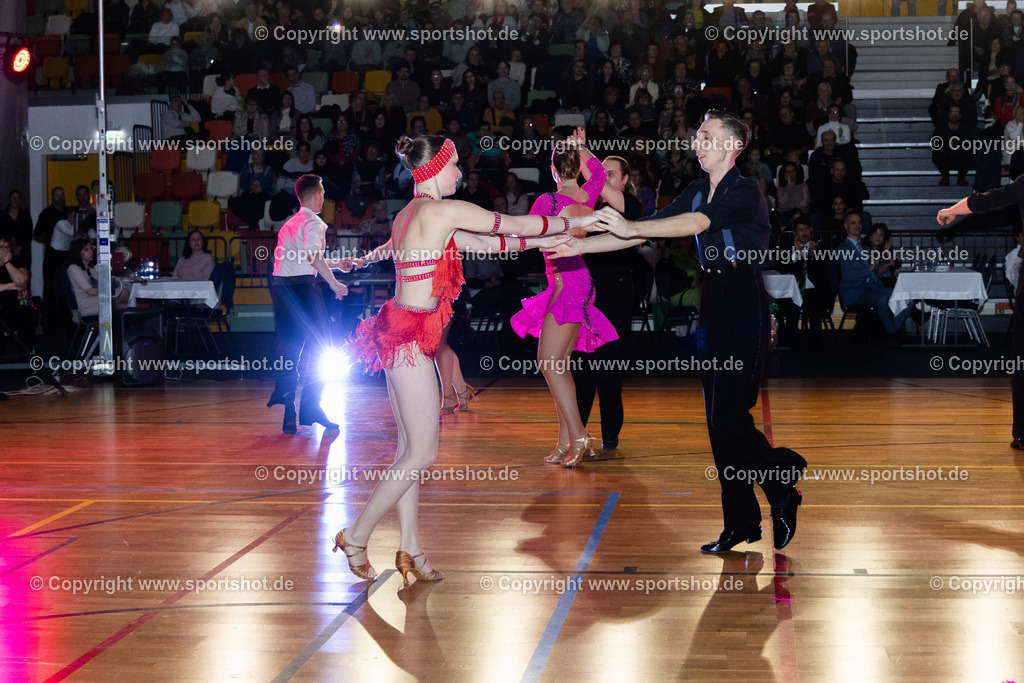 AR6_0377 | Rund um das Thema Sport-Event-Fotografie & individuelle Teilnehmerfotos. Jeder Teilnehmer wird fotografiert.