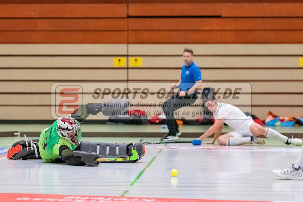HK_20230113_102768 | 1. Bundesliga ( Halle ) Herren Crefelder HTC - DSD Düsseldorf am 13.1.2023 Crefelder HTC  ( CHTC ) Halle Glockenspitz , Krefeld , Jonas Weißner Torwart ( DSD Düsseödorf #13 )