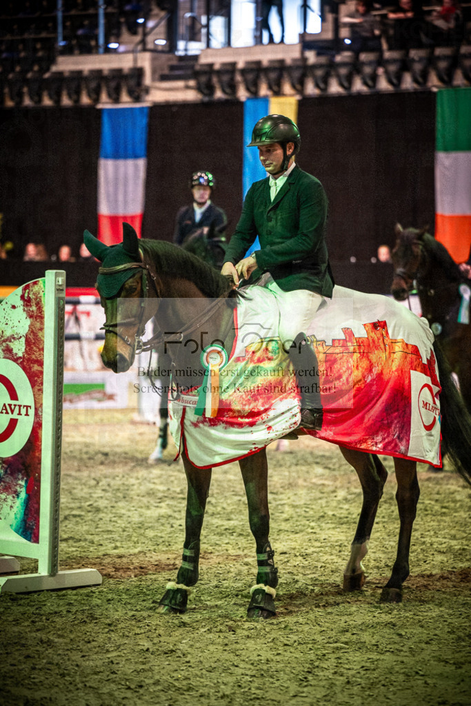 DOS_0003 | Entdecke hochwertige Reitturnierfotos von Foto Oger. Professionell, emotional und authentisch – jetzt Lieblingsmomente im Shop bestellen.Deutschlandweite Turnierfotografie. - Realisiert mit Pictrs.com