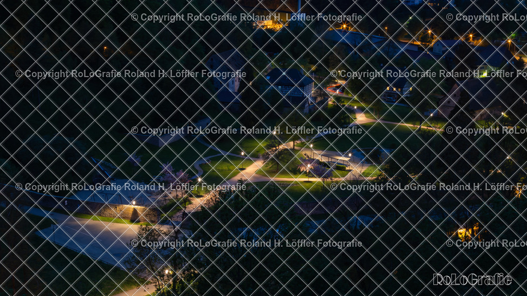 Nachts_02 | Klosteranlage der Stadt Wildberg mitten in der Nacht - Realisiert mit Pictrs.com