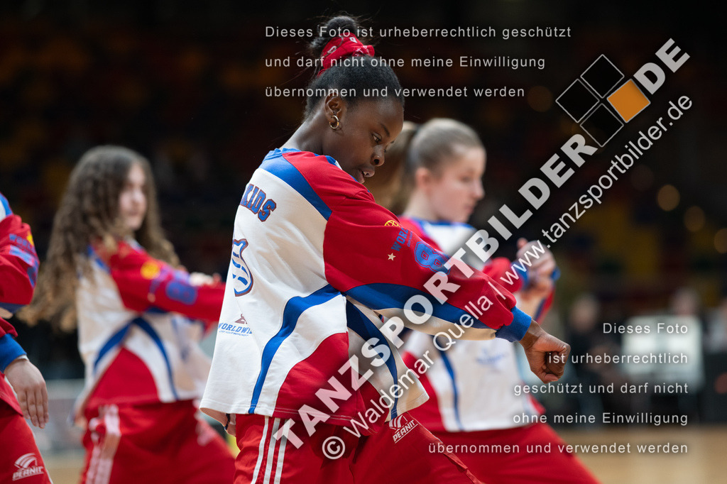 20250125-00068 | Hier finden Sie Tanz Bilder vom Latein und Standard Formationen tanzen. Sportbilder vom Tanzsport. Schöne Fotos und von Weltmeisterschaft, Europameisterschaft, Bundesliga, Regionalliga, Oberliga und Landesliga sowie von GOC Stuttgart, DanceComp, WM Bremen