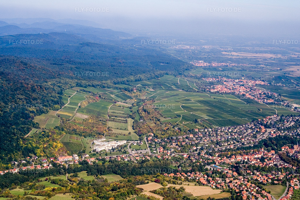 Luftbild: Wissembourg, Sonnenberg nach Schweigen in Rott im Bundesland Bas-Rhin in Frankreich. – Foto: IMG_13616.jpg vom 28.09.2008 durch Werner Riehm/FLY-FOTO.de – Auflösung des Originals: 3456 x 2304 px