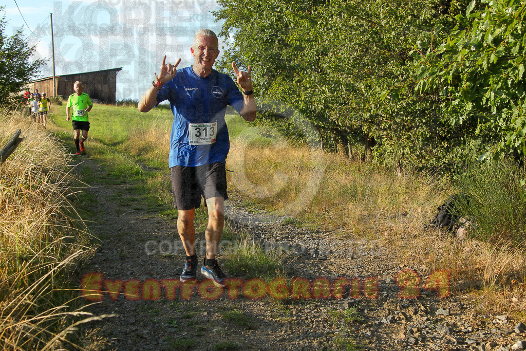 250801_1926_EV4_8693 | Sportfotografie im Rhein-Sieg Kreis, Köln, Bonn, NRW, Rheinland Pfalz, Hessen, etc. Unser Tätigkeitsfeld umfasst den Laufsport vom Volkslauf über den Marathon, Duathlon, Triathon bis zum Ultralauf wie Kölnpfad Ultra oder Schindertrail.